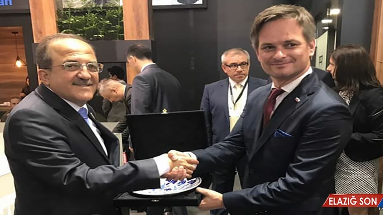 Milli Savunma Bakan Yardımcısı Şuay Alpay Çek Cumhuriyetinde