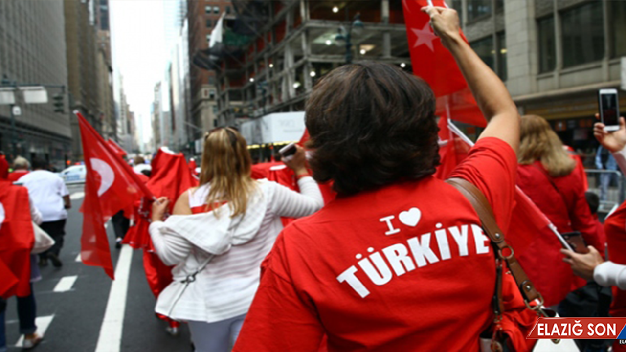 New York'ta 36. Türk Yürüyüşü ve Festivali düzenlendi
