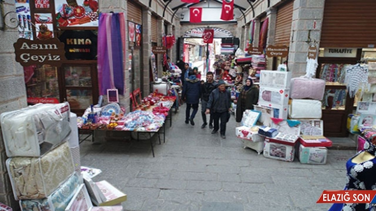 100 Yıllık Tarihi Çarşıda Meslekler Yok Oluyor