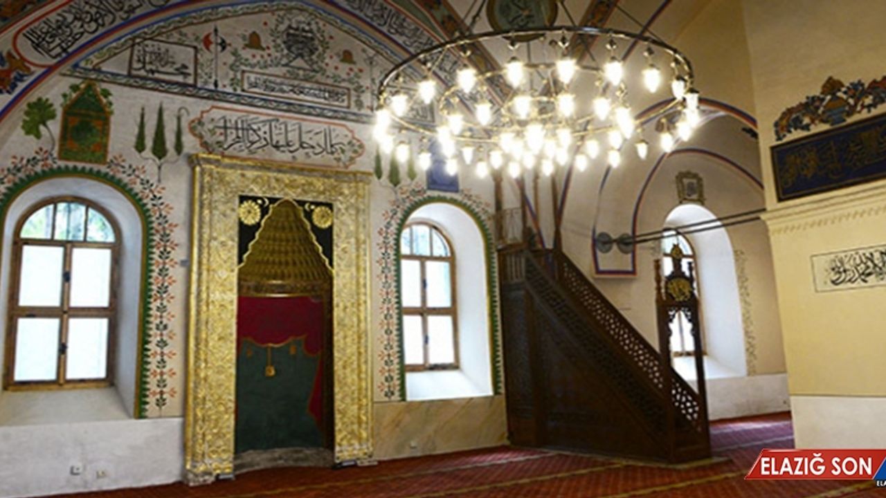 600 Yıllık Uşak Ulu Cami Yeniden Ayağa Kaldırıldı