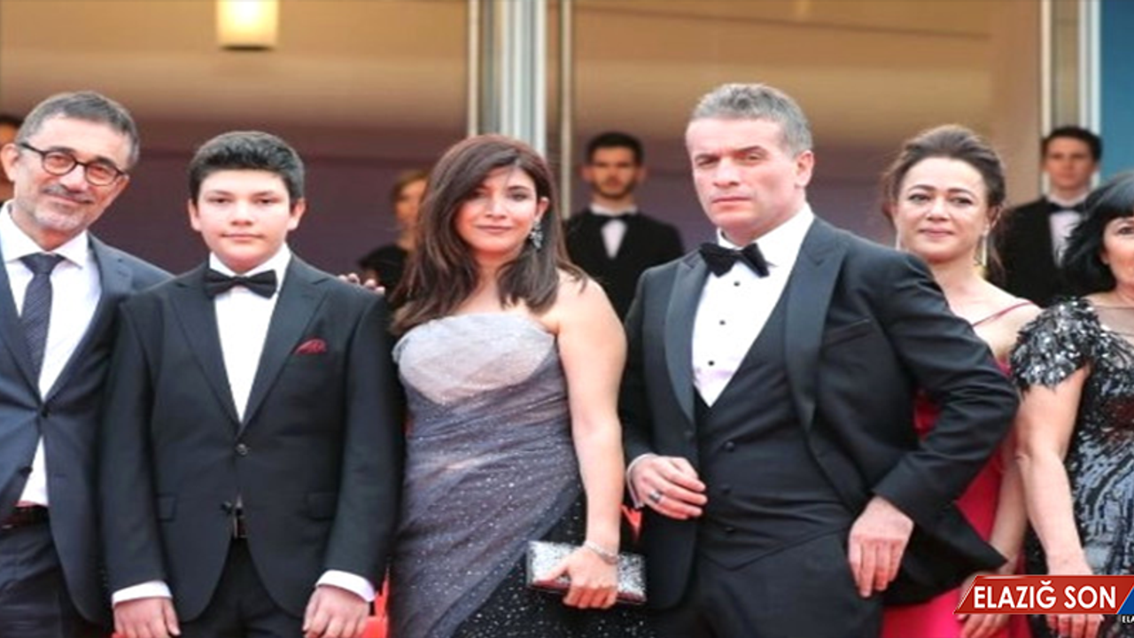 Hazar Ergüçlü ve Doğu Demirkol, Murat Cemcir'i Tiye Aldı