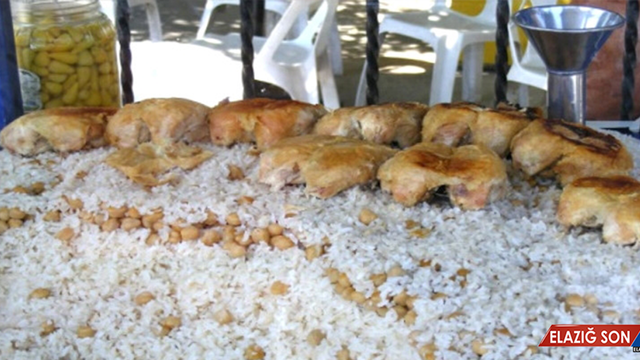 Tavuk Pilav Satıcıları, Ayda 30 Bin Lira Kazanıyor