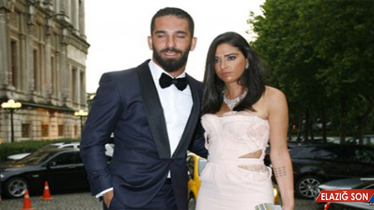 Arda-Aslı Turan Çifti Evlerini Dekorasyonu için Kesenin Ağzını Açtı