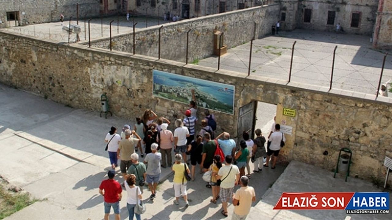Tarihi Sinop Cezaevi'ni 220 Bin Kişi Ziyaret Etti