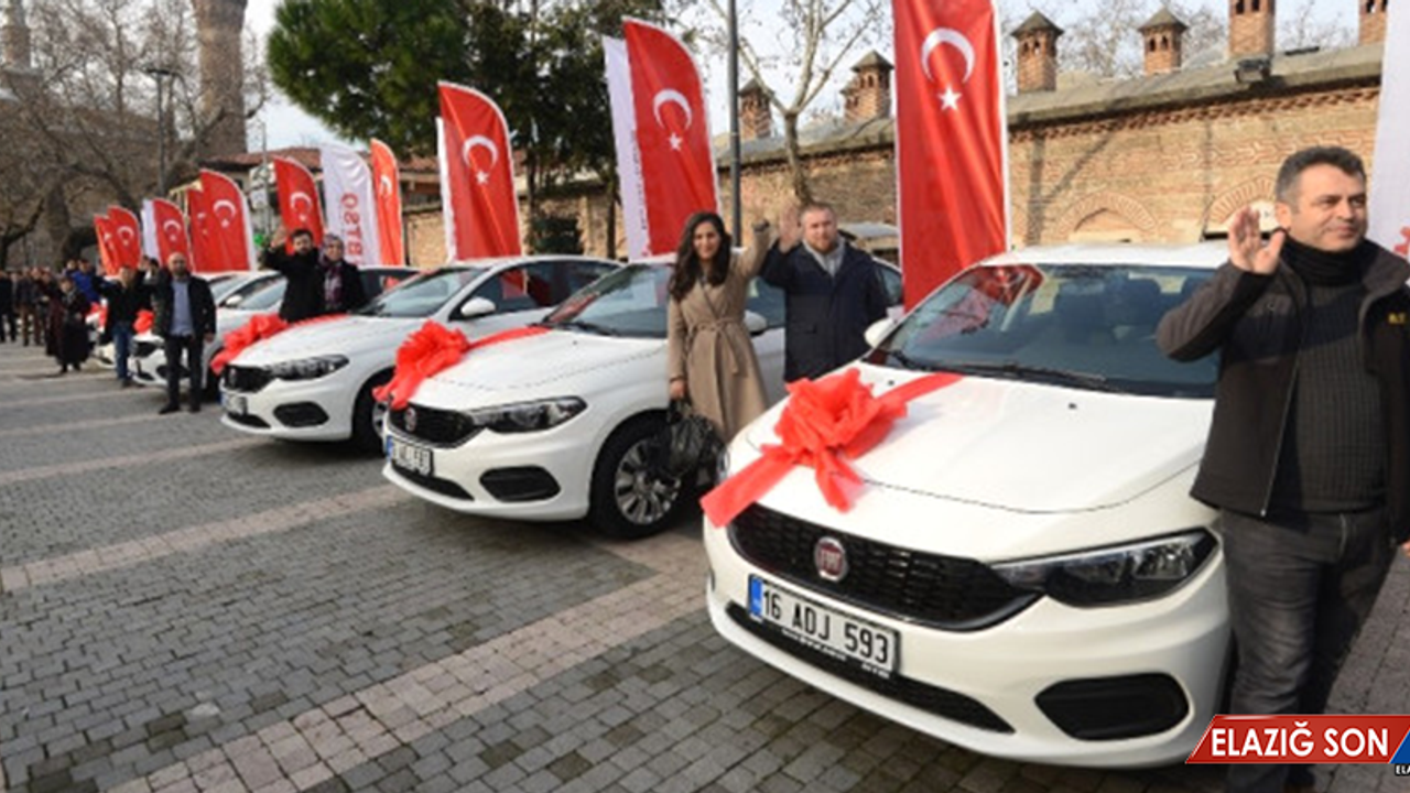 Bursa'da 'Payitaht Çarşı Alışveriş Günleri' Adlı Organizasyonda 10 Talihli Otomobil Kazandı