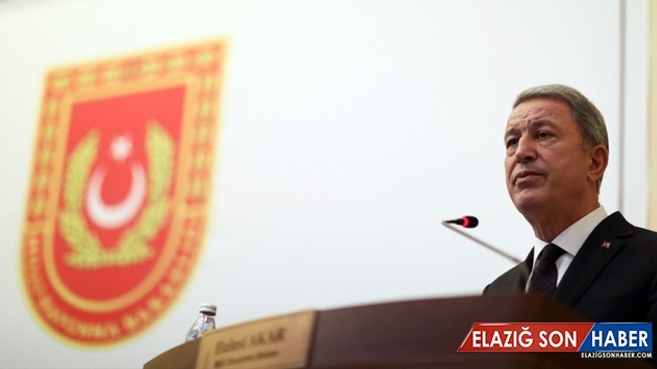 Bakan Akar: Savunma sanayiinde özel sektörün sorumluluğu büyük