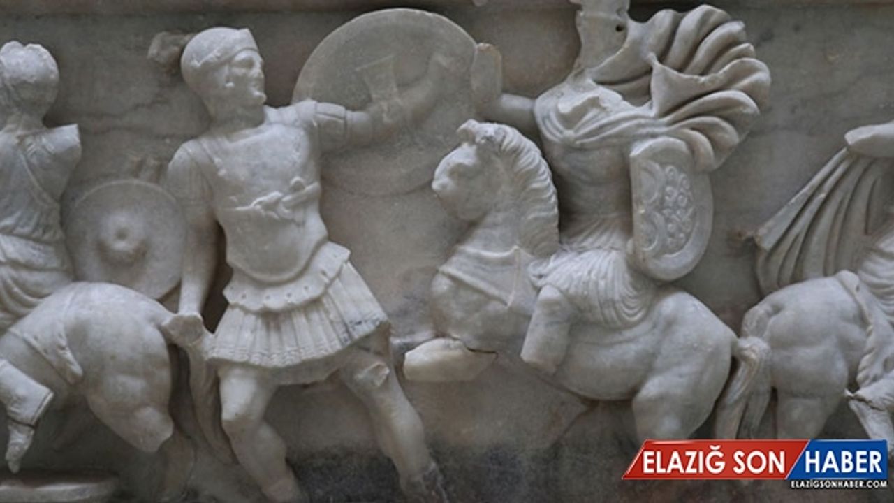 Kütahya'daki "Amazonlar lahdi" bin 858 yıllık tarihiyle dikkat çekiyor