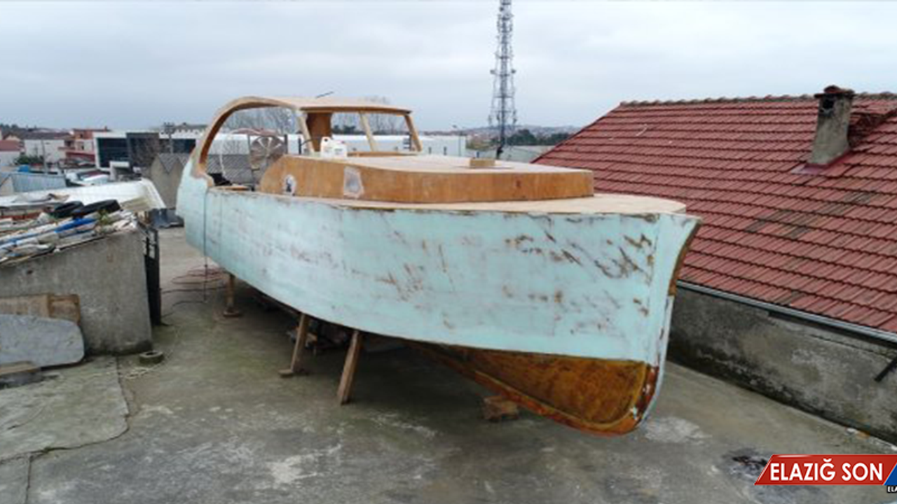 Milyonluk Tekneyi İş Yerinin Çatısında Yapıyor