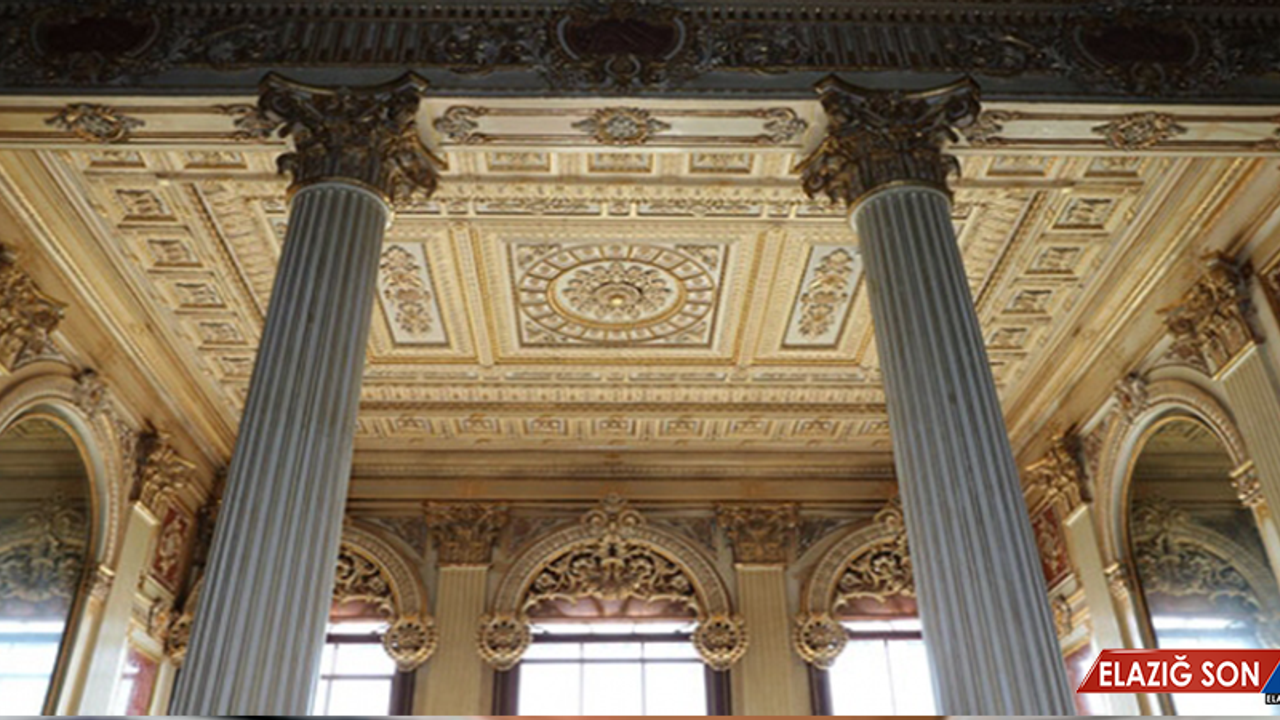 Dolmabahçe Sarayı Süfera Salonu Restore Ediliyor