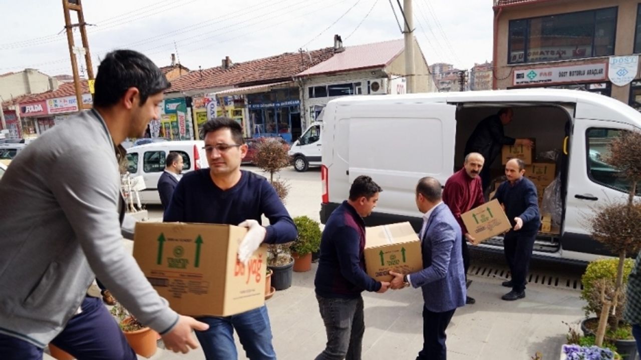 KATSO’dan ‘Evde kal’ çağrısında uyan ihtiyaç sahibi ailelere gıda yardımı