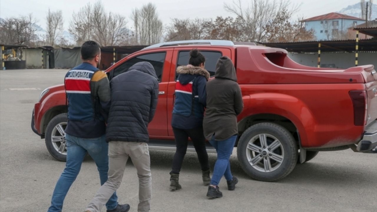 PKK elebaşları Karayılan ve Bayık'ın korumalığını da yapan 2 terörist yakalandı