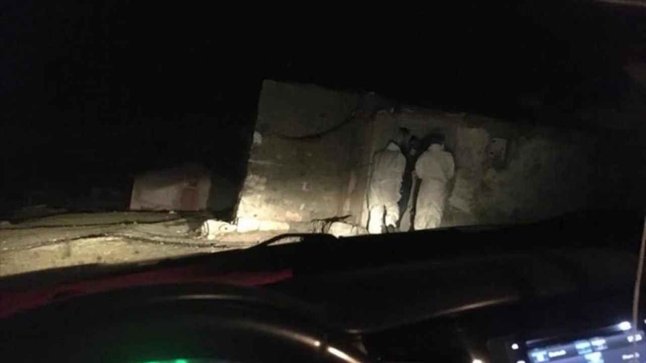 Filyasyon ekipleri gece karanlığında dahi Erzurum'un kırsal mahallelerinde mesaide