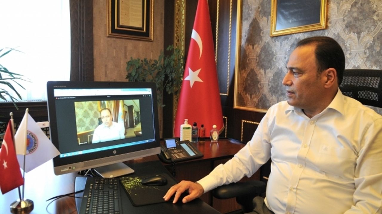 Bingöl Üniversitesi canlı ders takip zorunluluğunu yüzde 70'ten 25'e indirdi