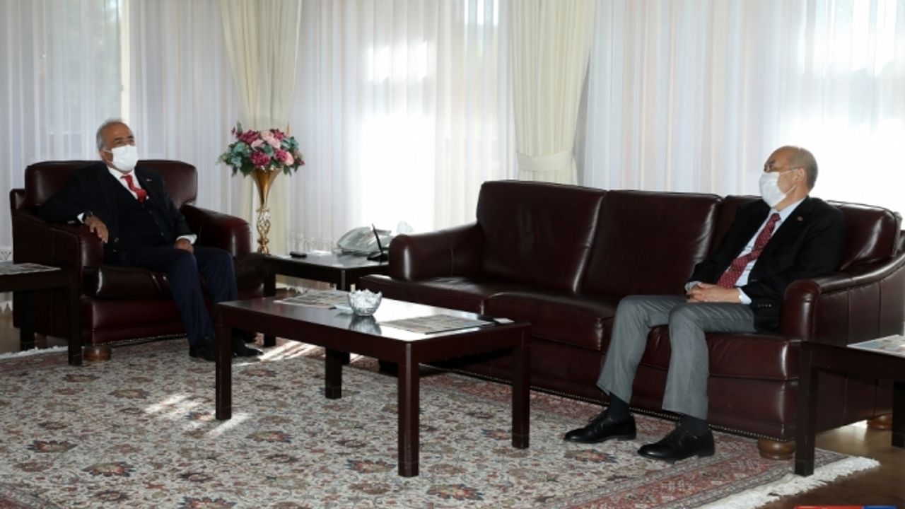 Moğolistan'ın Ankara Büyükelçisi Ravdan Erzurum'da Rektör Çomaklı'yı ziyaret etti