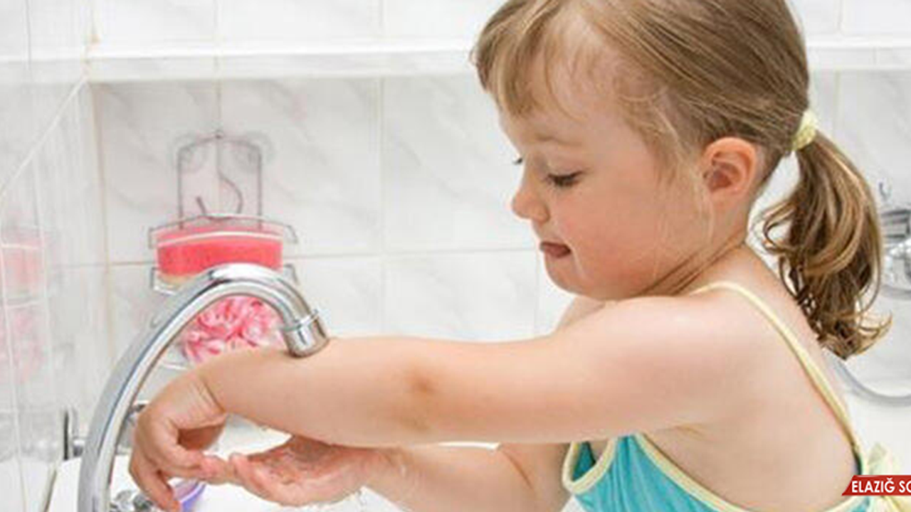Çocuklar İçin En Sağlıklı Dezenfektan Yöntemi: Su Ve Sabun