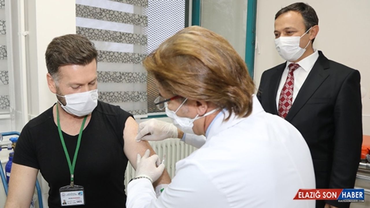 Yerli aşı adayında ilk doz Erciyes Üniversitesi'nde uygulandı