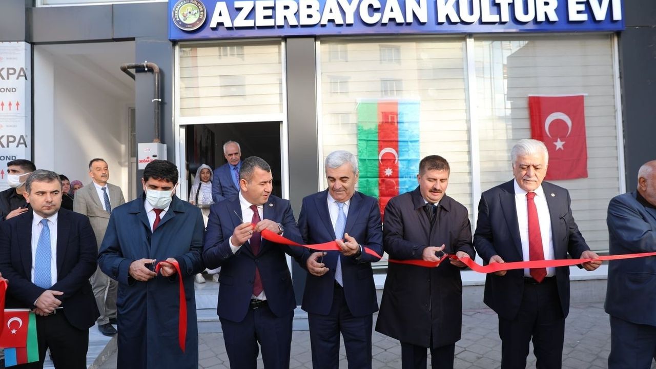 Iğdır Azerbaycan Kültür Evi’nin açılışı yapıldı  