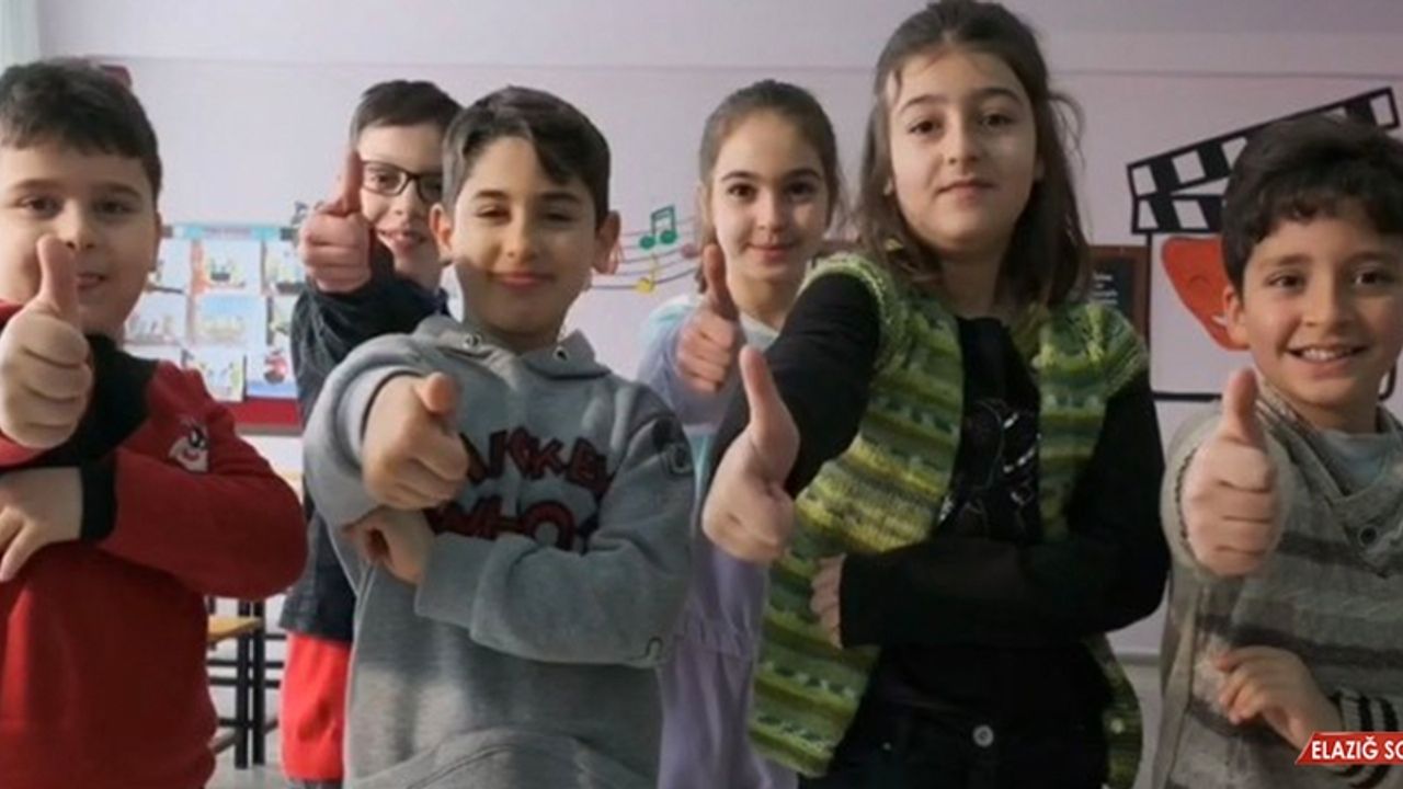 “Kitaplığımızı Biz Yaptık İçini Beraber Dolduralım” kampanyasına destek istendi 