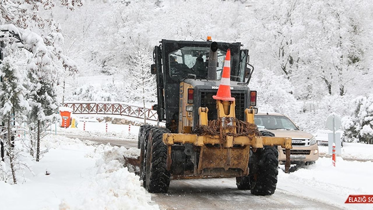 Merkezefendi’de Karla Mücadele Devam Ediyor  