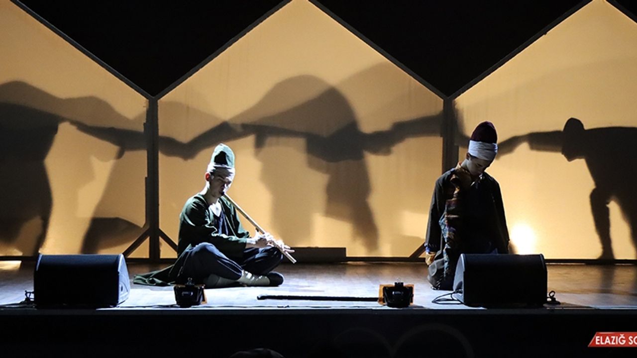 Şanlıurfa’da Gençler Buğday Tanesi Oyununu Sahneledi  