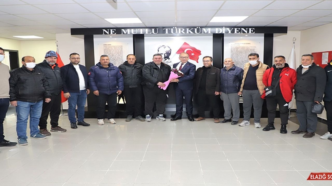 Turgutlu Belediyesinden amatör futbol kulüplerine 255 bin TL'lik destek   