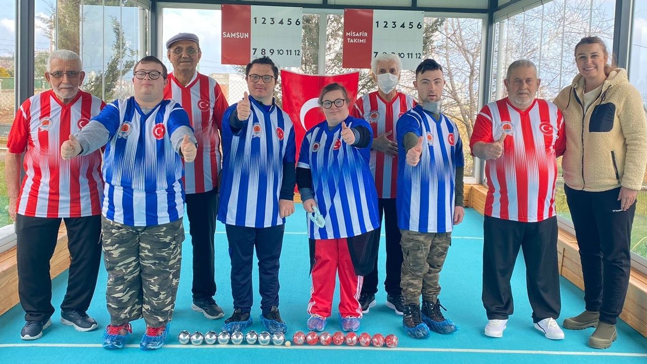 Yaşlılar ve Down Sendromlu Çocukların Bocce Mücadelesi