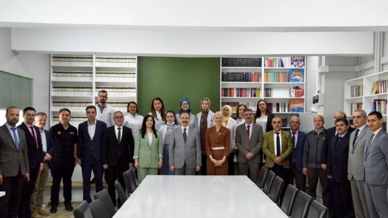 Bilecik’te 165 okul kütüphanesine yaklaşık 150 bin kitapla takviye edildi