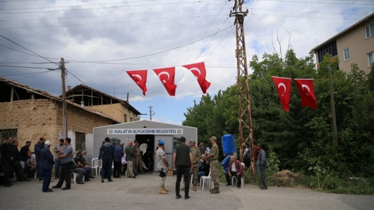 Piyade Sözleşmeli Er Tekedereli'nin şehadet haberi Malatya'daki ailesine verildi