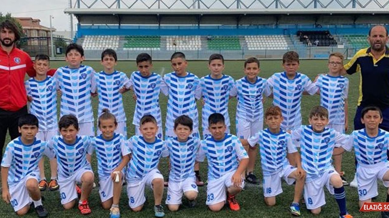 Erenlerspor 10 Yeni Oyuncu İle Anlaşmaya Vardı 