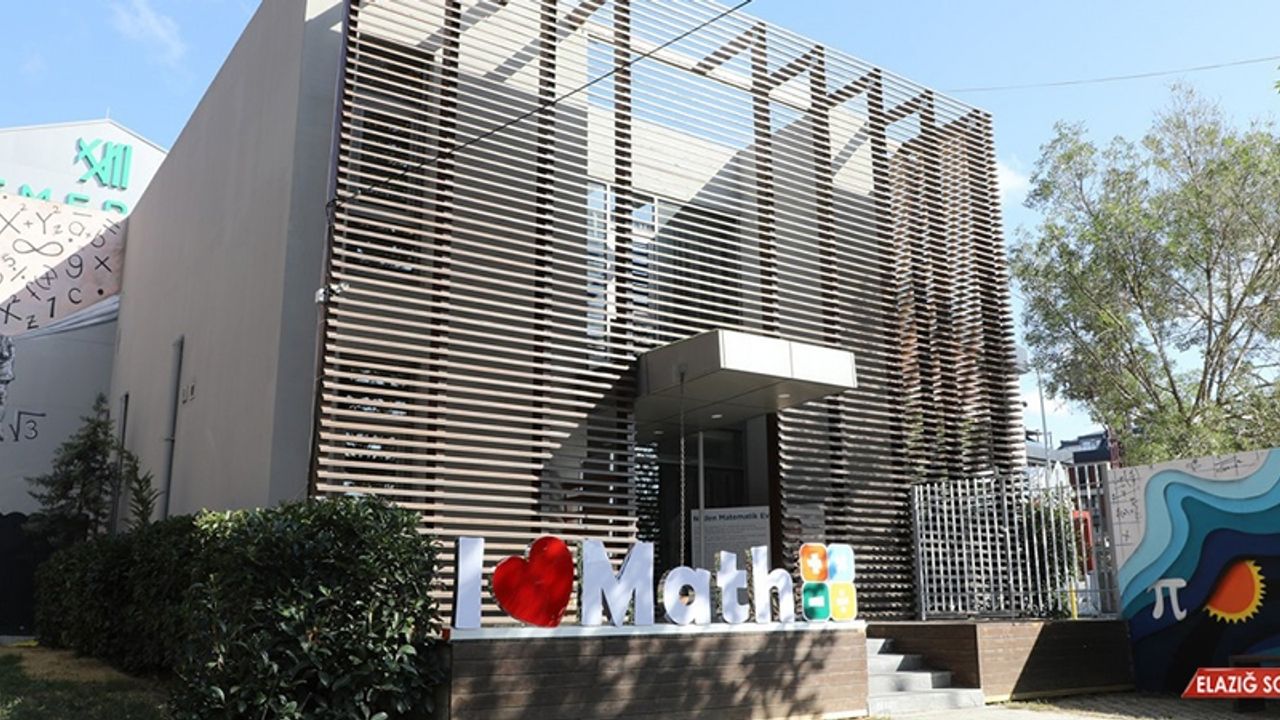 İstanbul'da ilk ve tek Matematik Evi'ne öğrenciler yoğun ilgi gösteriyor 