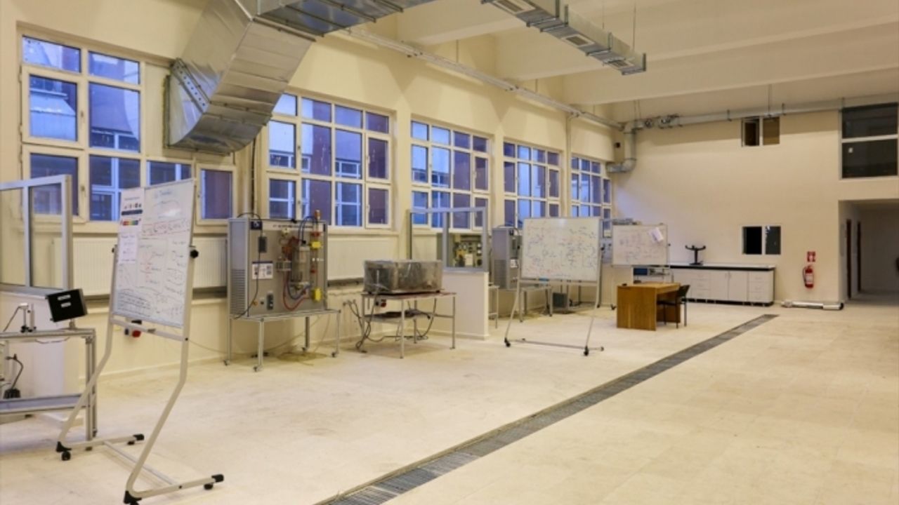Atatürk Üniversitesinde 9 bölümün araştırma laboratuvarları yenilendi