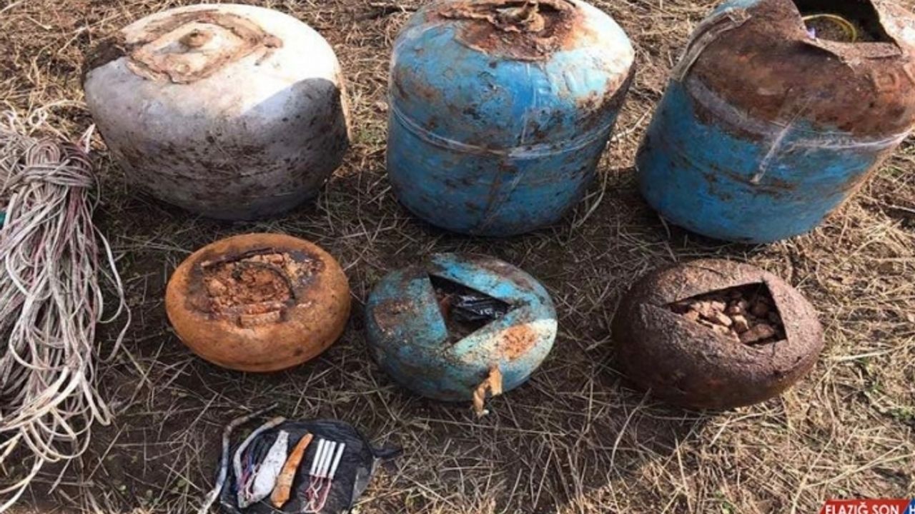 Tunceli'de teröristlerce araziye tuzaklanan 6 EYP imha edildi