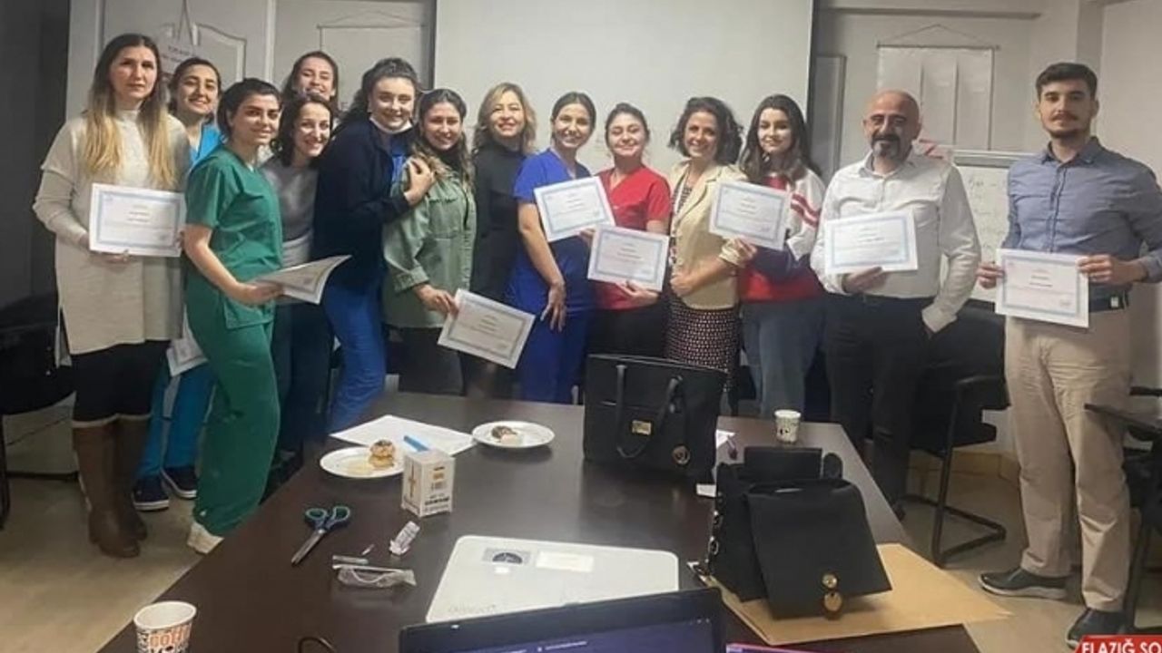 Aydın’da ’Anne Sütü ve Emzirme Danışmanlığı Uygulama Eğitimi’ düzenlendi