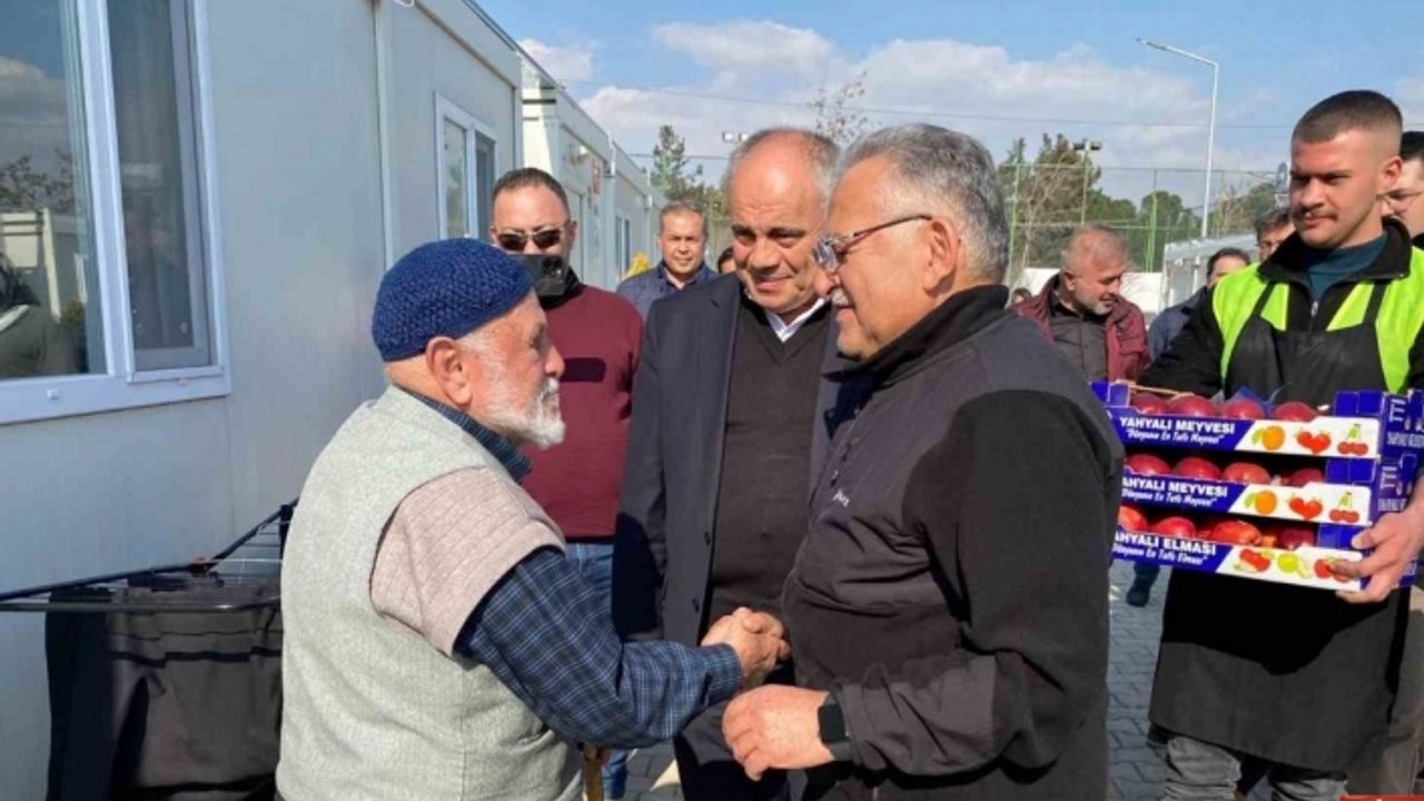 Büyükşehir’den gıdadan giyime, barınmadan altyapıya kadar deprem bölgelerine güçlü destek