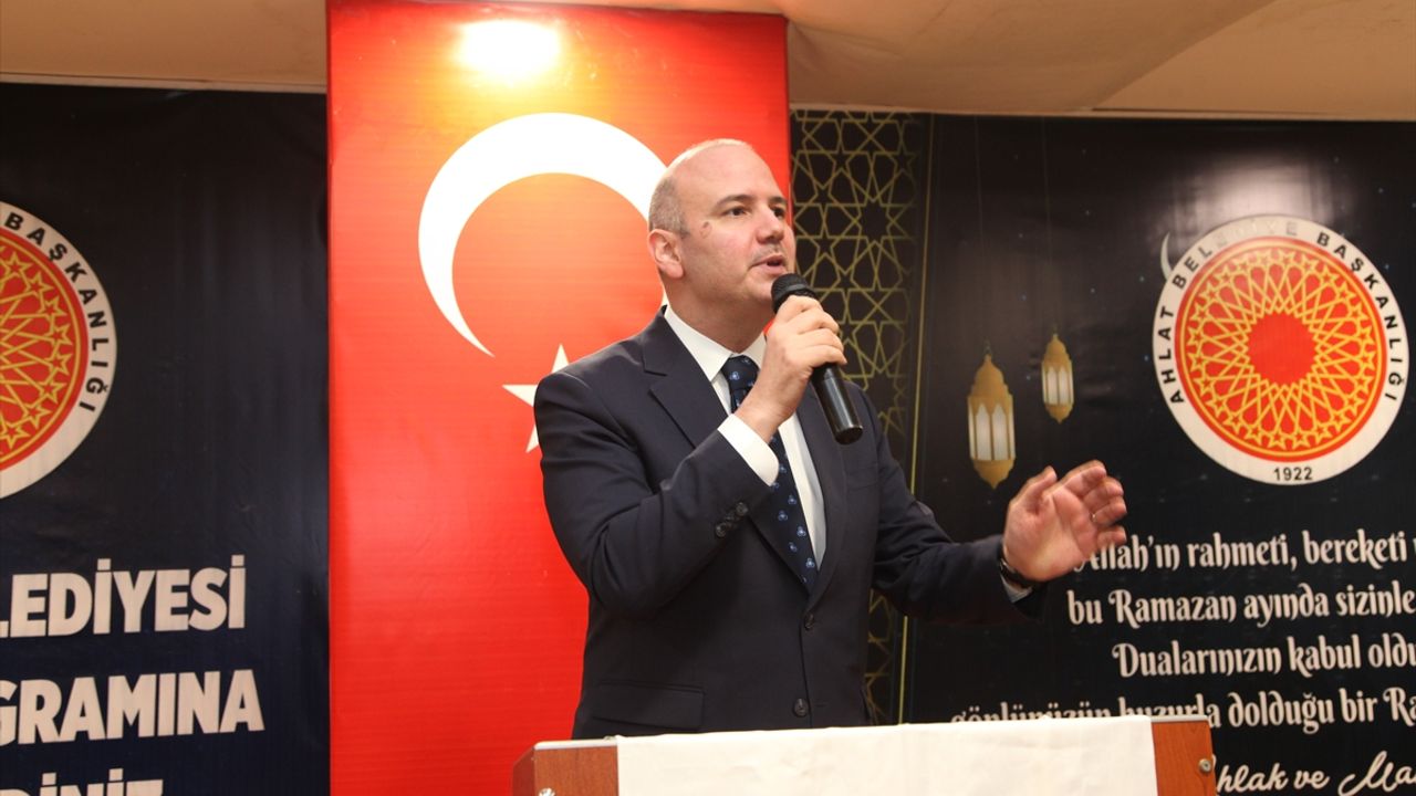 AK Parti Genel Başkan Yardımcısı İleri, Bitlis'te iftar programında konuştu: