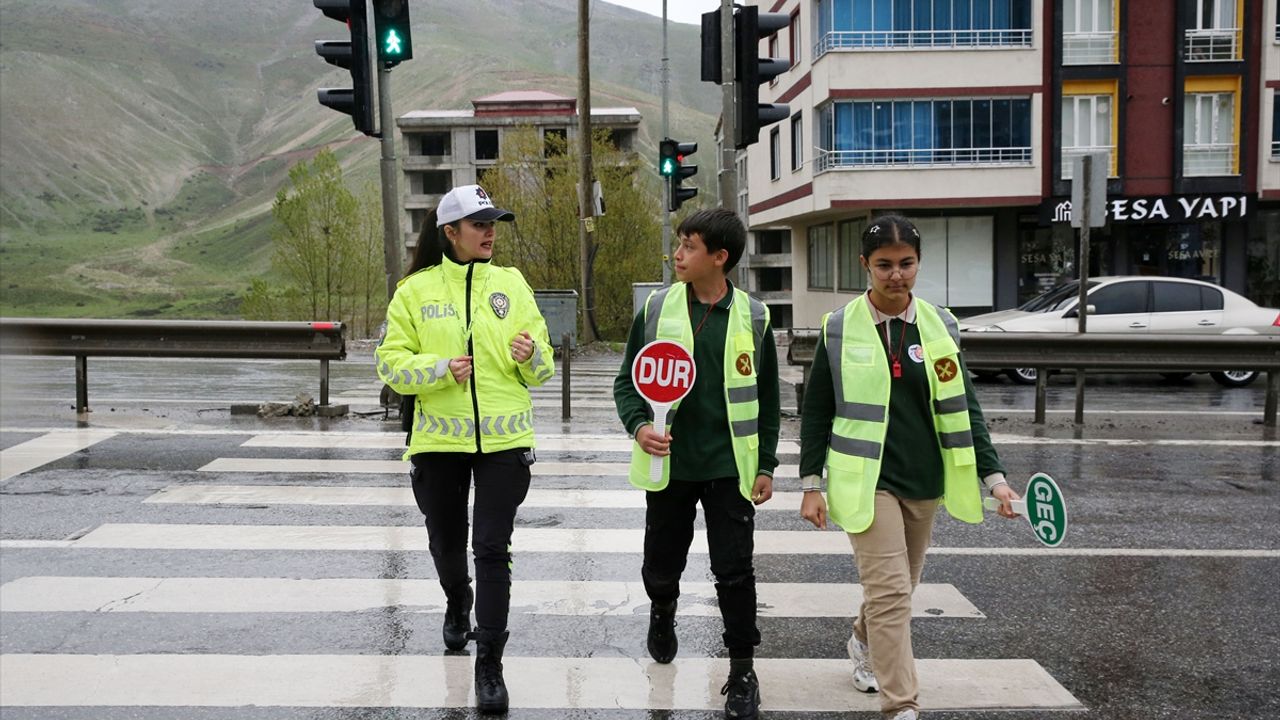 Bitlis'te polis ekipleri 22 bin öğrenciye trafik eğitimi verdi