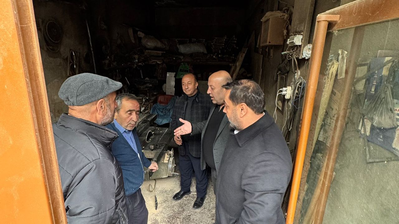 Bitlis'te, MHP'nin 'Hayırlı Günler Komşum, Derdin Derdimizdir' programı devam ediyor