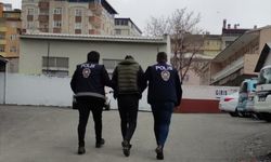 Kars'ta boşanma aşamasındaki eşini silahla yaralayan şüpheli yakalandı