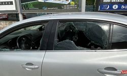 Trafikte Kavga Çıktı, Araçtan Sopa İle İnip Dehşet Saçtılar  