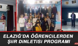 Elazığ'da Öğrencilerden Şiir Dinletisi Programı