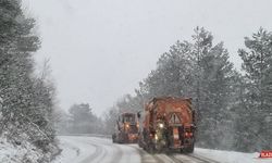 Karabük’te Kar Yağışı Sürücülere Zor Anlar Yaşatıyor  