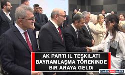 AK Parti İl Teşkilatı Bayramlaşma Töreninde Bir Araya Geldi