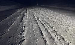 Ardahan ve Ağrı'da olumsuz hava koşulları ulaşımı aksattı