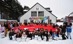 Erzurum'un kırsal bölgesinde yaşayan 100 çocuk kayakla tanıştı