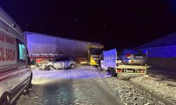 Malatya'da 3 aracın karıştığı zincirleme trafik kazasında 3 kişi yaralandı