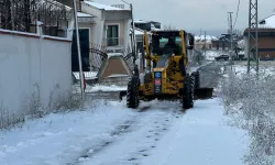 İstanbul Beylikdüzü'nde karla mücadele sürüyor