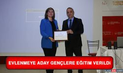 Evlenmeye Aday Gençlere Eğitim Verildi