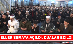 Eller Semaya Açıldı, Dualar Edildi