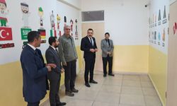 Ağın Kaymakamı Türkmenoğlu "İngilizce Dil Sokağı Projesi"ni inceledi