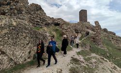 Bitlis'te öğretmenler doğa yürüyüşü yaptı